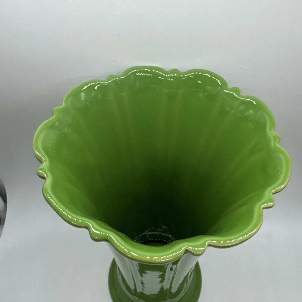 Fiesta Shamrock Green Medium Vase 9 5/8